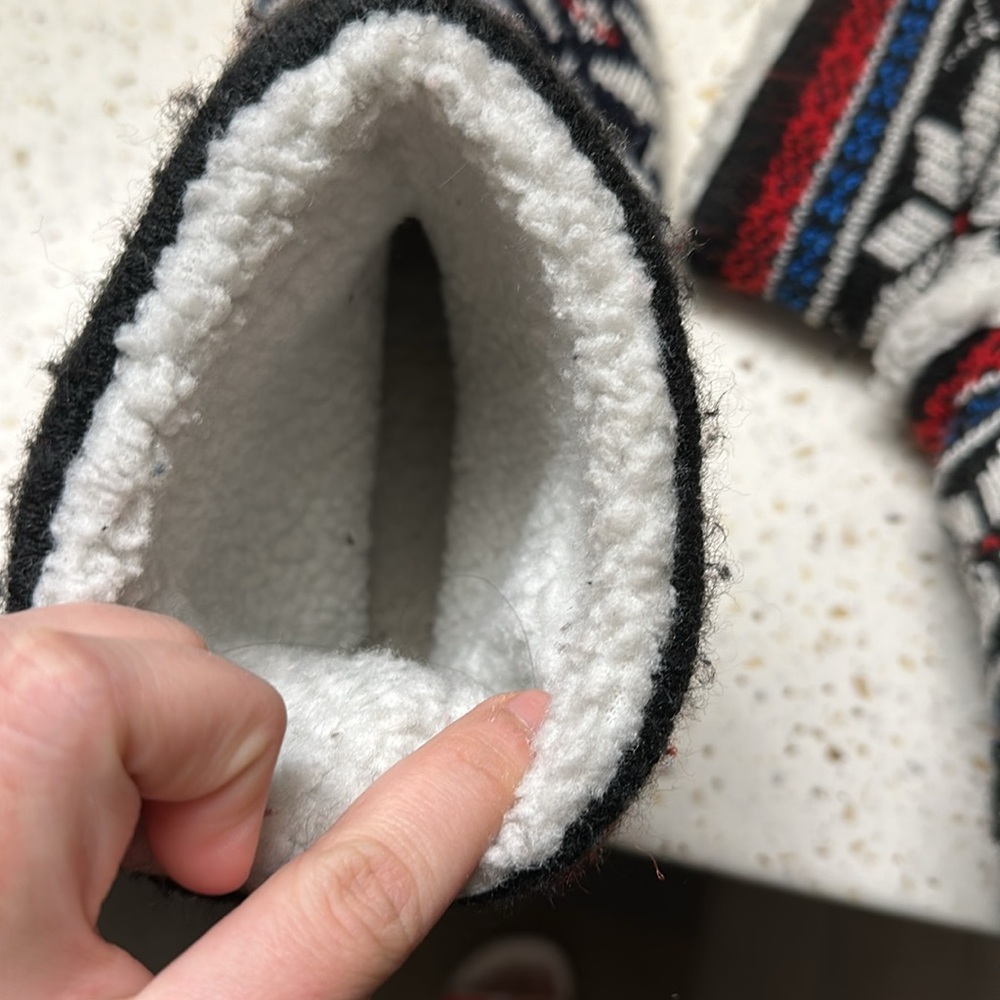 Slippers - Picture 5 of 5